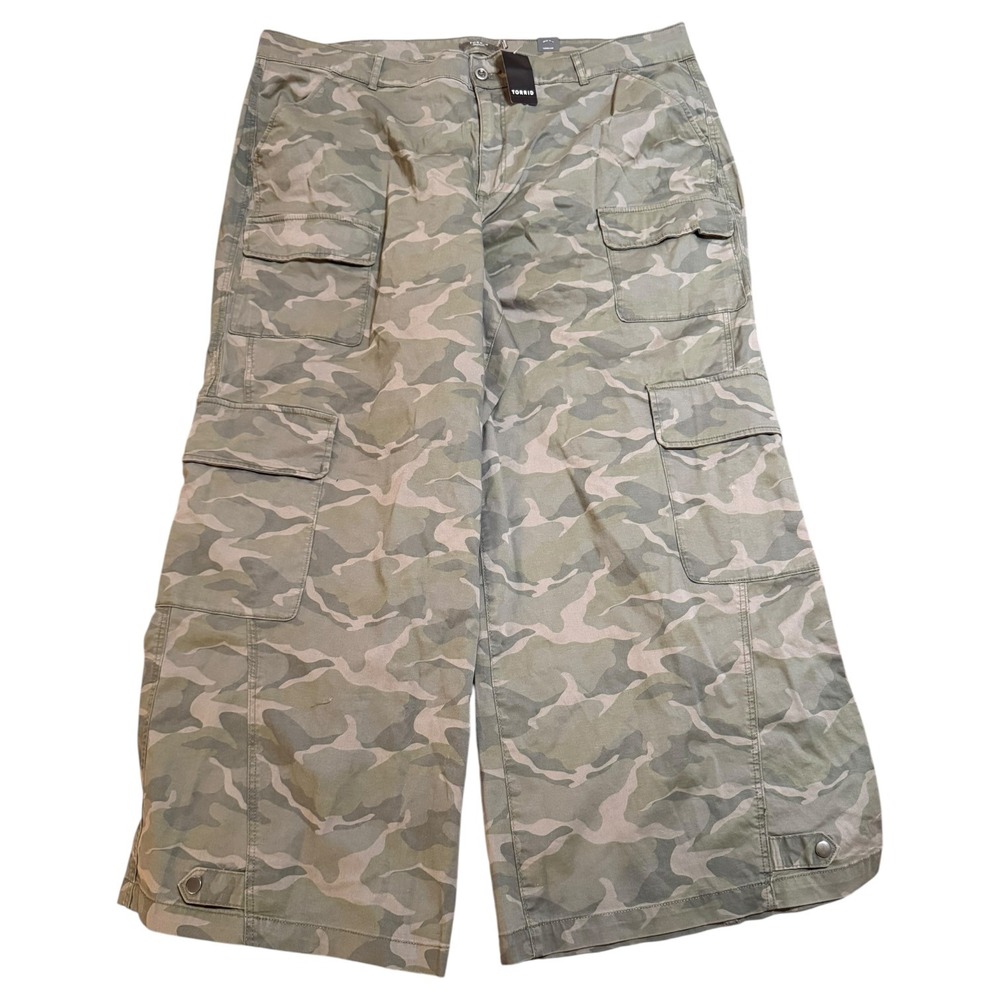 NWT Torrid Camo Wide Leg Cargo Pants Plus Size 24T Tall Green Camouflage Stretch
